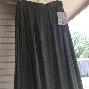 New LulaRoe small olive green Madison skirt
